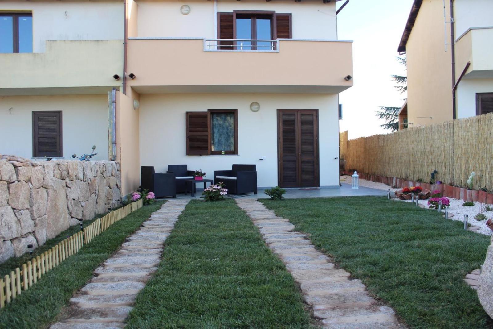 Pasiga - Private Jacuzzi - Apartment Telti Екстериор снимка